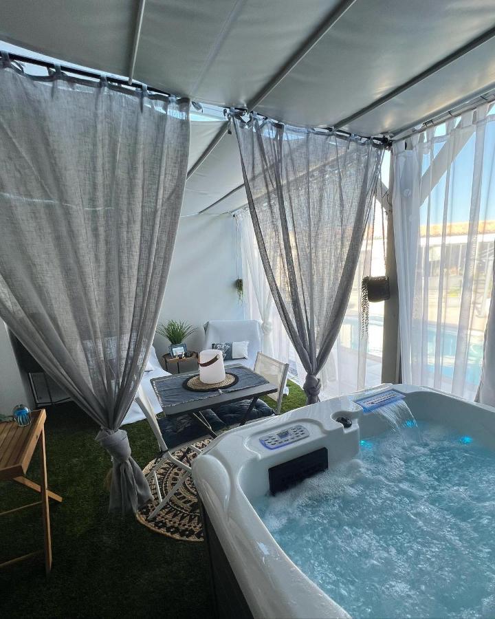 Suites By Aix Keys Avec Jacuzzi Privatif 5 Min Des Plages Fouras Saint-Laurent-de-la-Prée Exteriér fotografie